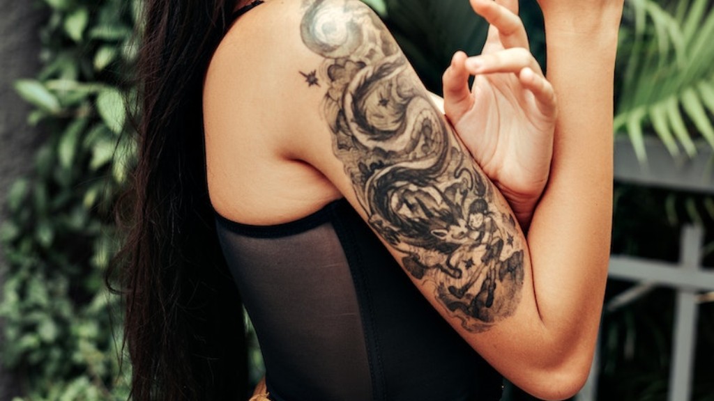 Действительно ли Кристен Белл покрыта татуировками?